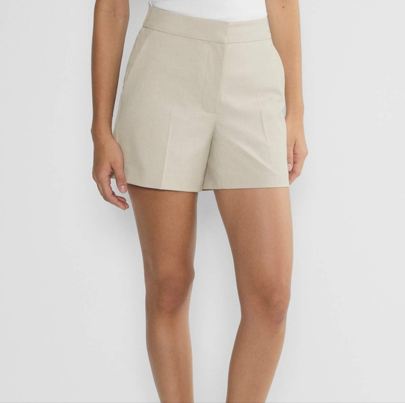 Aritzia Limitless Shorts - Picture 2 of 6
